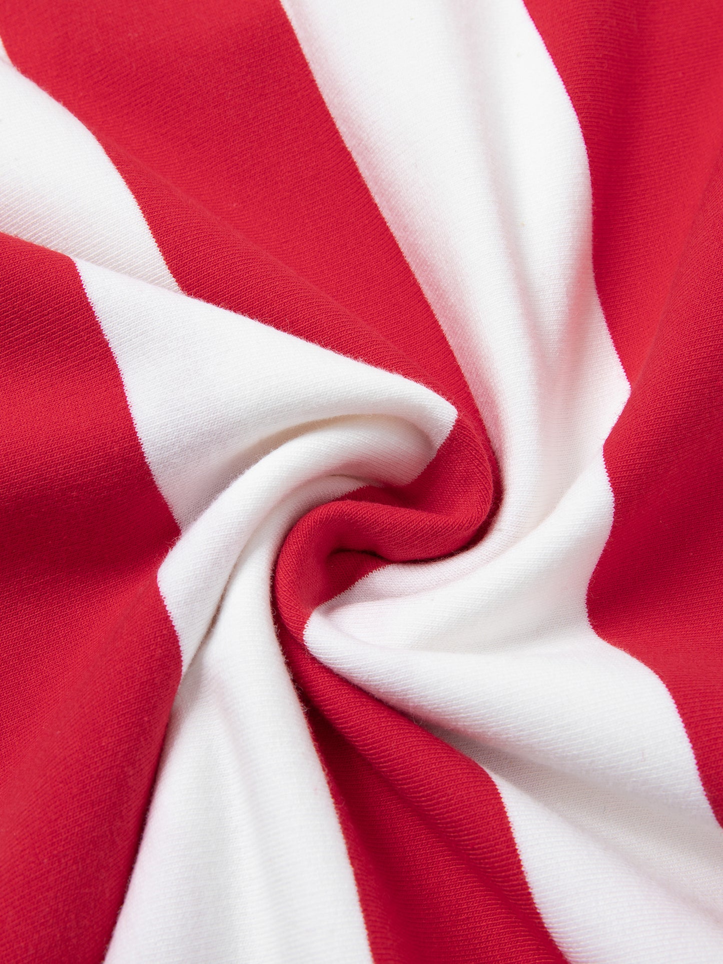 Polo à bandes contrastantes